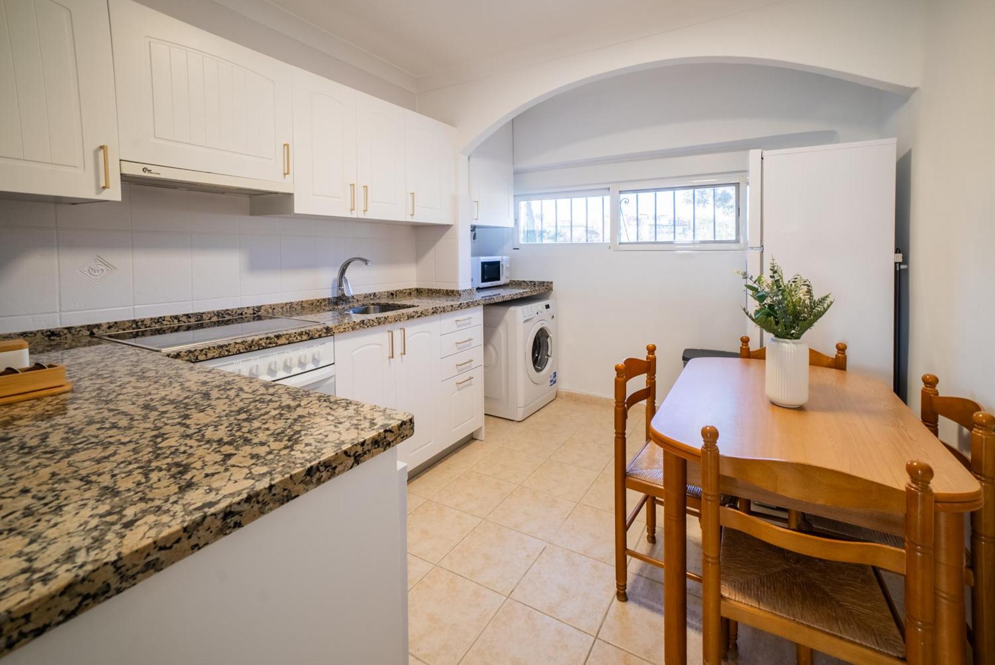 Oasis En Playamar Con Piscina Appartement